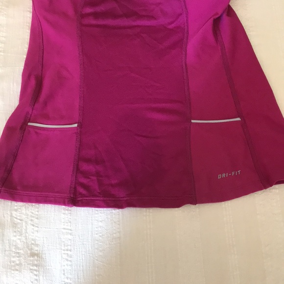 Ladies Nike Dri-Fit Built in Bra Fuchsia Racerback Top - Picture 7 of 9